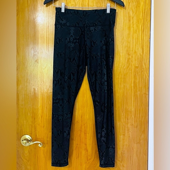 DKNY Black Patterned Leggings - Picture 2 of 7